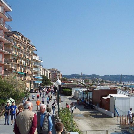 Aria Di Mare Apartment บอร์เก็ตโต ซานโต สปีริโต ภายนอก รูปภาพ