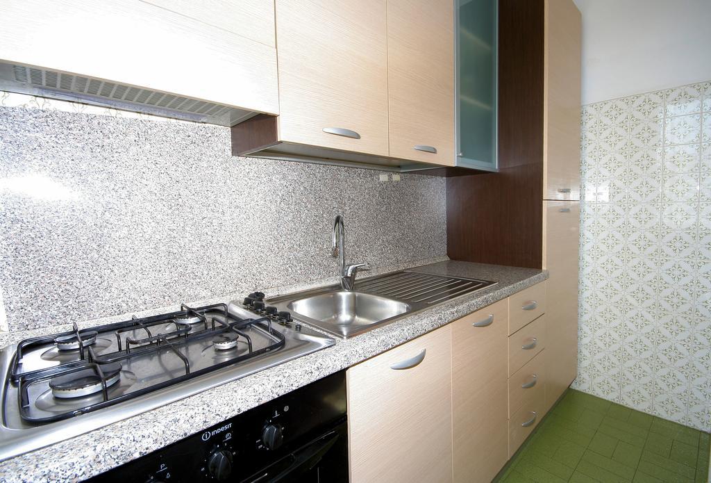 Aria Di Mare Apartment บอร์เก็ตโต ซานโต สปีริโต ภายนอก รูปภาพ