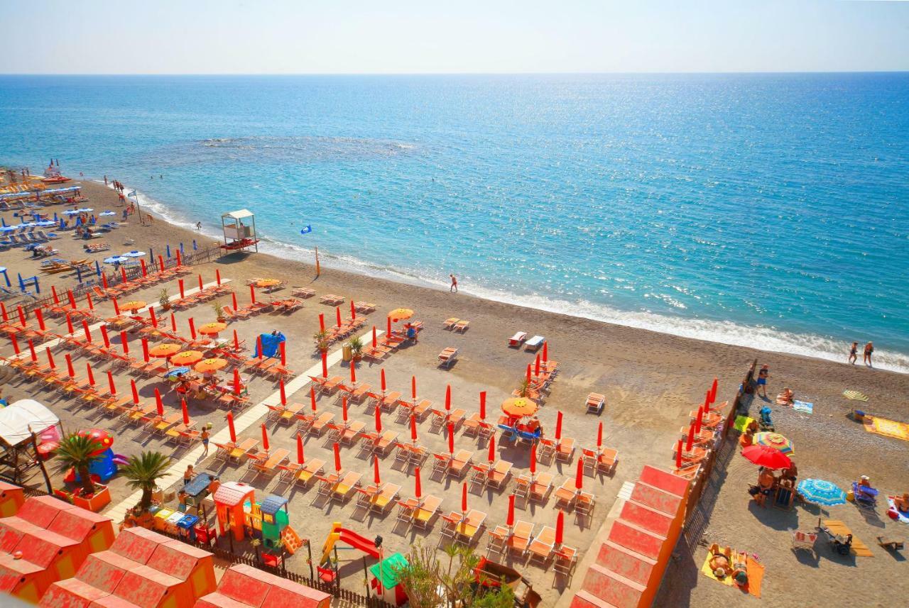 Aria Di Mare Apartment บอร์เก็ตโต ซานโต สปีริโต ภายนอก รูปภาพ